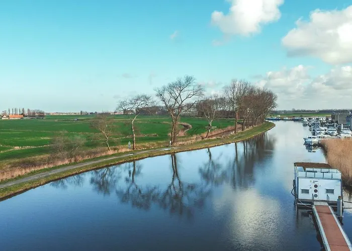 Tekne Homeboat Glamping 4*