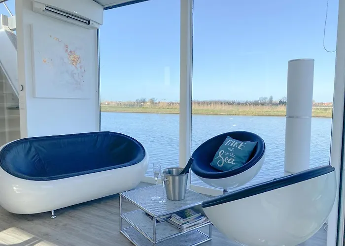 Homeboat Glamping Tekne Nieuwpoort